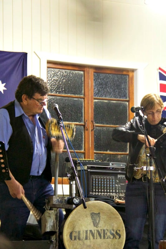 Junction View Bush Dance Cooker and a Looker Australian Home Cooking