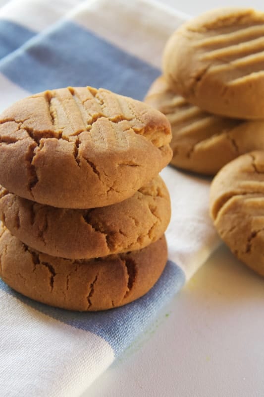 The Only Cookie Recipe You'll Ever Need - Cooker And A Looker ...